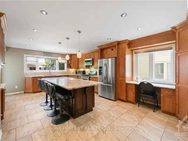 Beautiful 3-Bed 3-Bath Family Home in Barrhaven