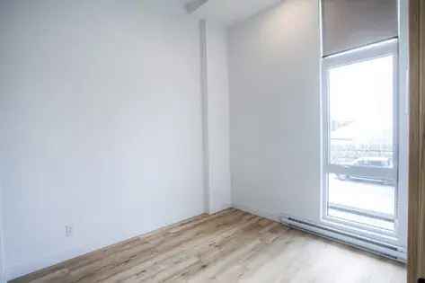 1 room apartment of 57 m² in Montreal