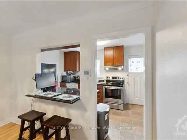 3 Bed 2 Bath Westboro Townhome - Granite Kitchen - Finished Lower Level