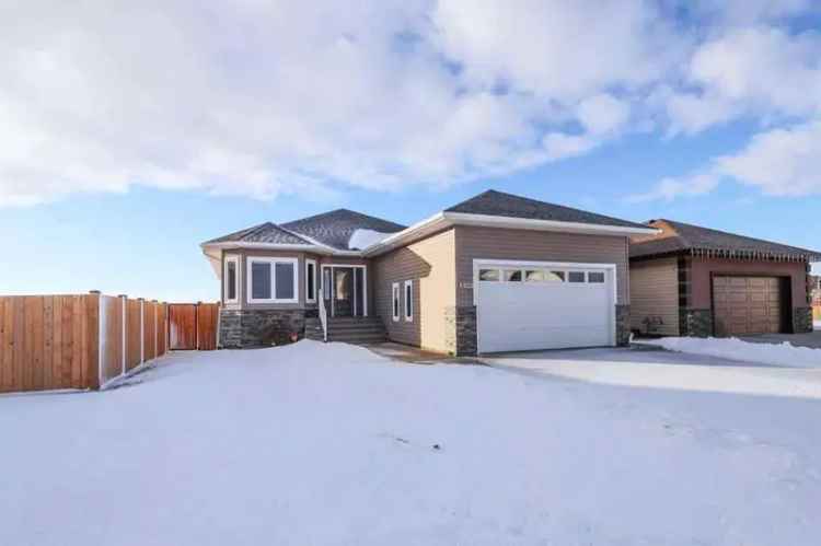 House For Rent in Stettler, Alberta