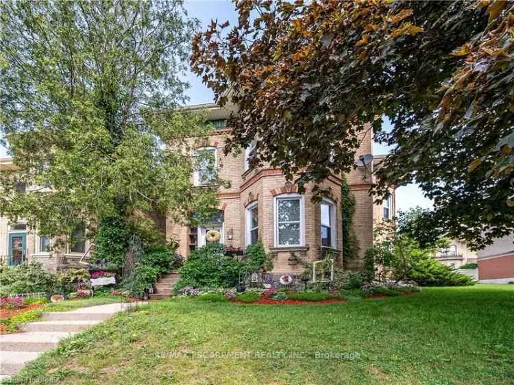 House For Sale in Paris, Ontario