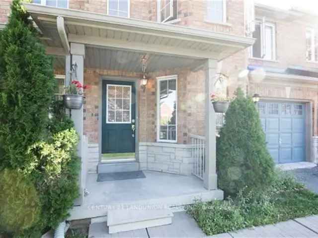 Spacious Freehold Townhouse in Prestigious Langstaff Near Go Train and Hwy 7