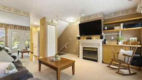 Guildford Townhouse For Sale 2BR+Den 1BTH