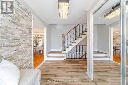 Luxury Meadowvale Home with Chef's Kitchen and Saltwater Pool