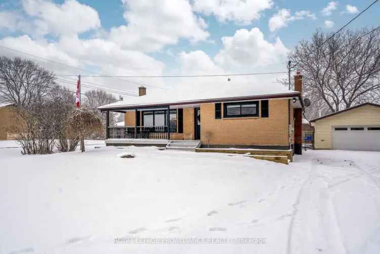 House For Sale in 17207, Highway 2, Quinte West, Ontario