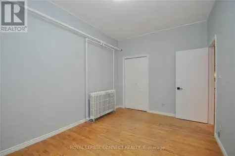 3 rooms apartment of 602 m² in Toronto