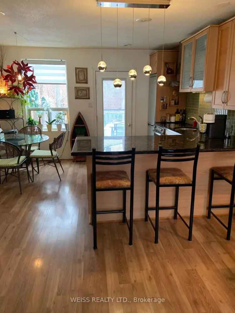 House For Sale in Toronto, Ontario