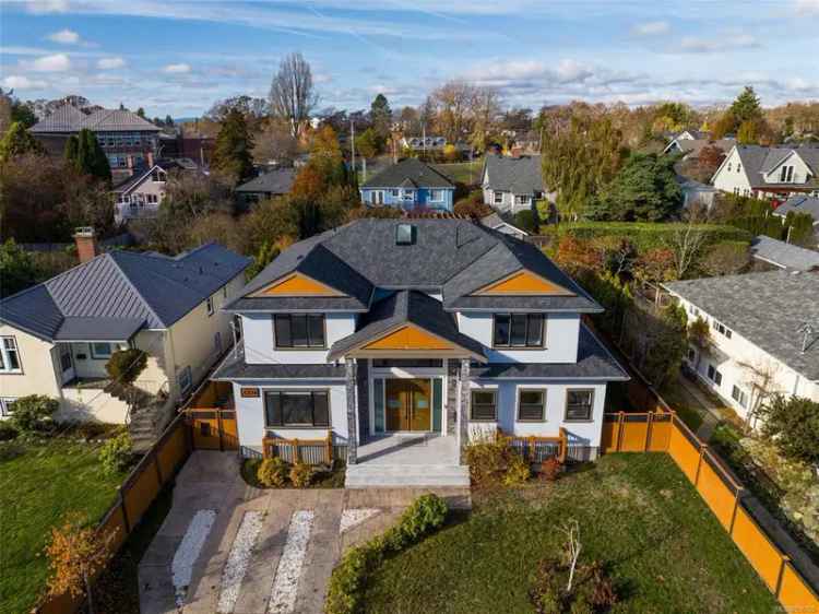 7 Bed 7 Bath Executive Home in Oak Bay Estevan