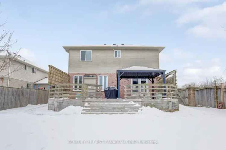 House For Sale in Whitby, Ontario