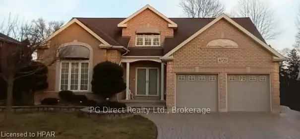 House For Sale in Windsor, Ontario