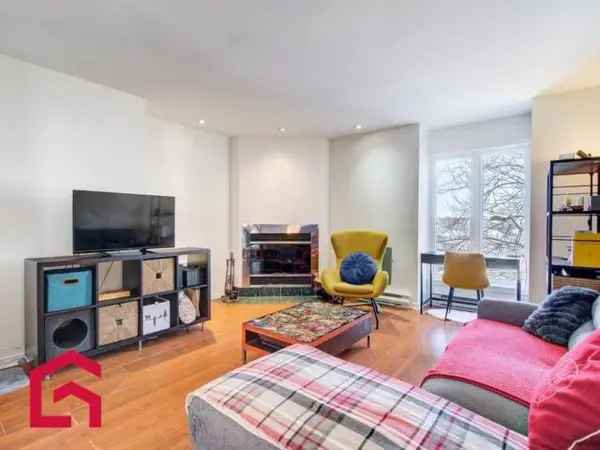 2-Story Condo for Sale Near Michel-Chartrand Park