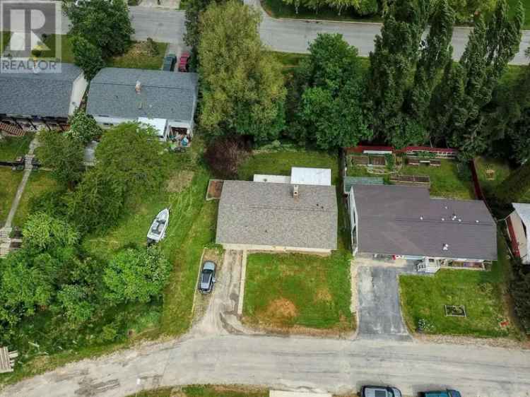 Charming 3-Bedroom Bungalow Renovation Project Near Parks and Downtown