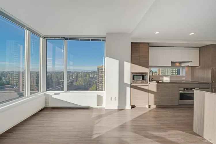 King George Hub One 2-Bed 2-Bath Corner Unit City Views