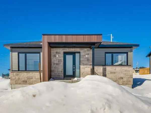 New Bungalow for Sale in St Raymond Fall 2025