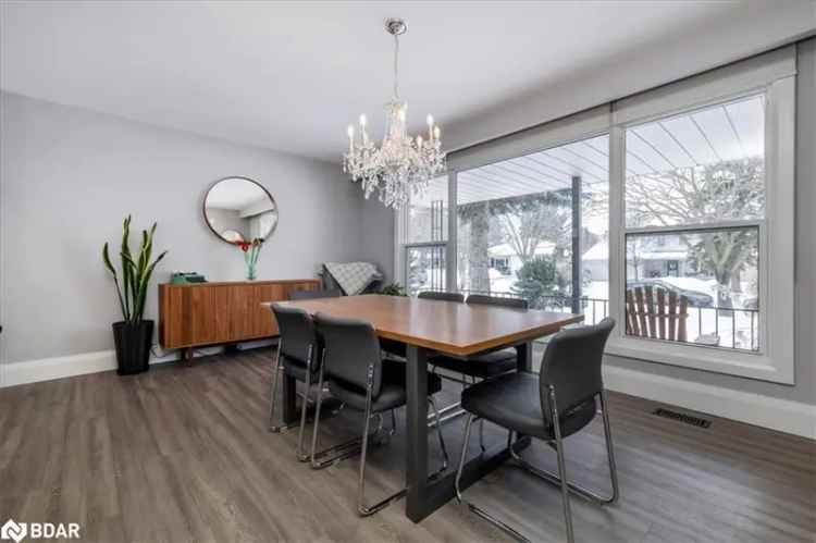 Modernized Side Split House for Sale in Family-Friendly Community