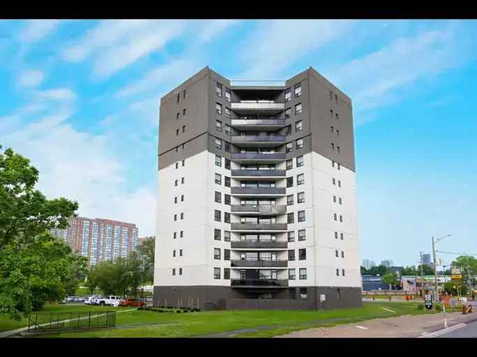 Spacious Family Apartments near QEW Highway