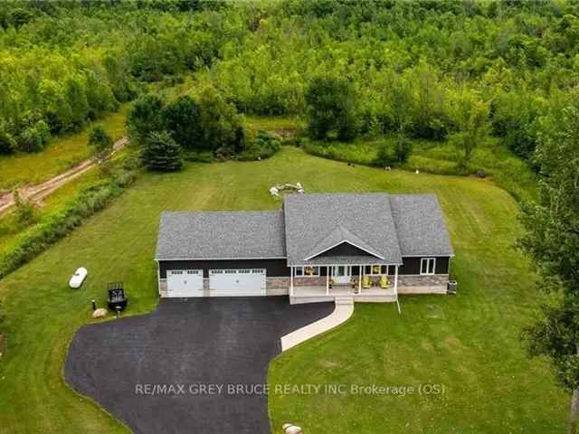 4-Bedroom Home on 18 Acres Near Owen Sound