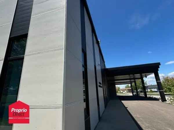 Commercial Building Office for Sale Saguenay Lac-Saint-Jean