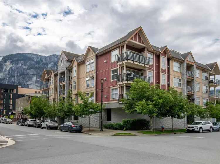 A $730,000.00 Apartment/Condo with 2 bedrooms in Downtown SQ, Squamish