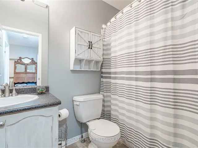 Stunning Townhome Near Georgian Bay Beaches Perfect For First Time Home Buyers