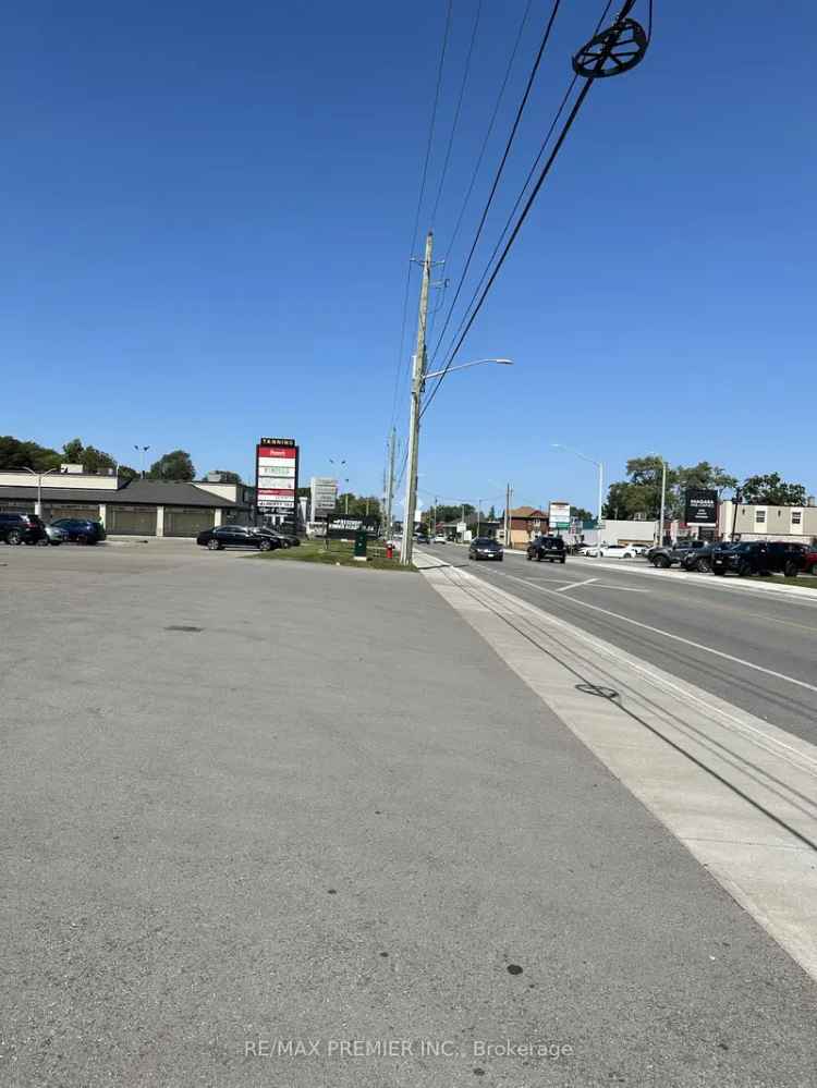 Commercial property For Sale in Ontario