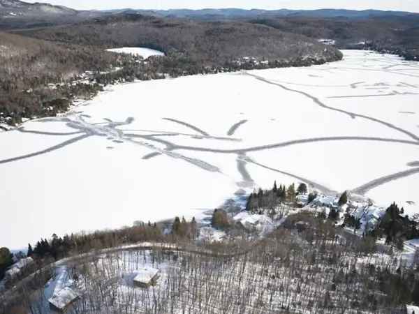 4 Bedroom Lakefront Home with Mountain Views