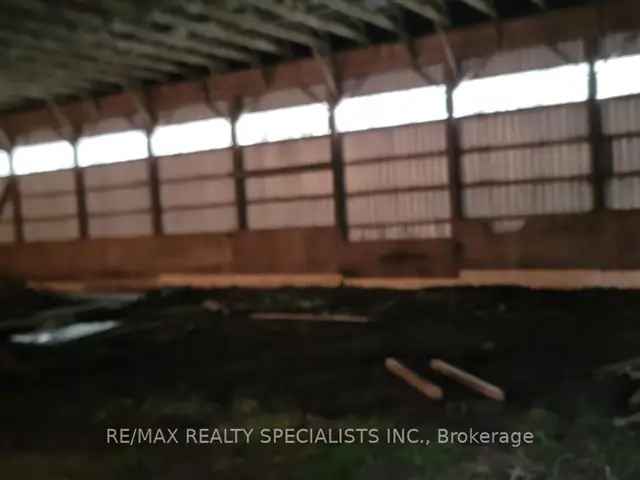 Large Metal Shed - 5600 sq ft - Ample Parking - Commercial Storage