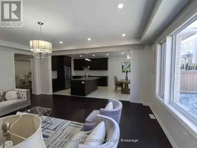 4 Bed 3.5 Bath Detached Home in High Demand Community