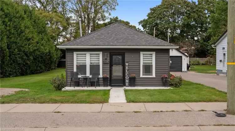 House For Sale in Delhi, Ontario