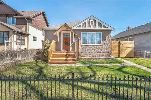 West Kildonan Bungalow - Updated & Move-In Ready