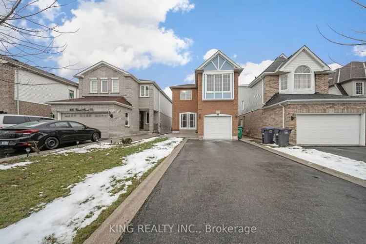 House For Sale in Brampton, Ontario