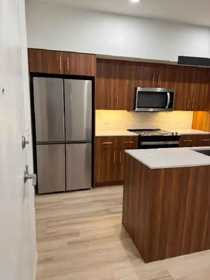 Subletting 2 Bedroom 2 Bathroom Apartment at Halo Apartments