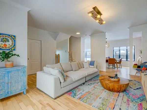 5 Bedroom House for Sale in Brossard L Section