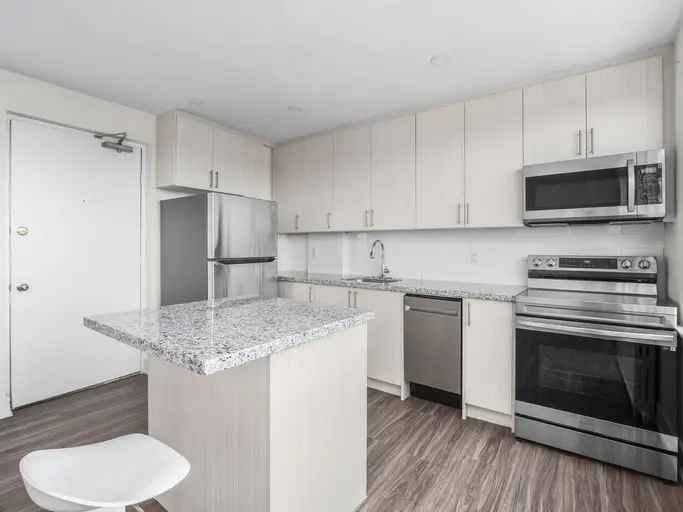 Apartment For Rent in Toronto, Ontario