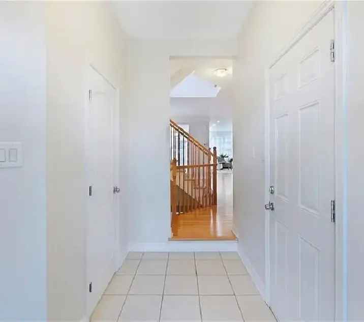 Longfields Barrhaven -4Bed/2.5Bath semi-detached home frm Dec 1