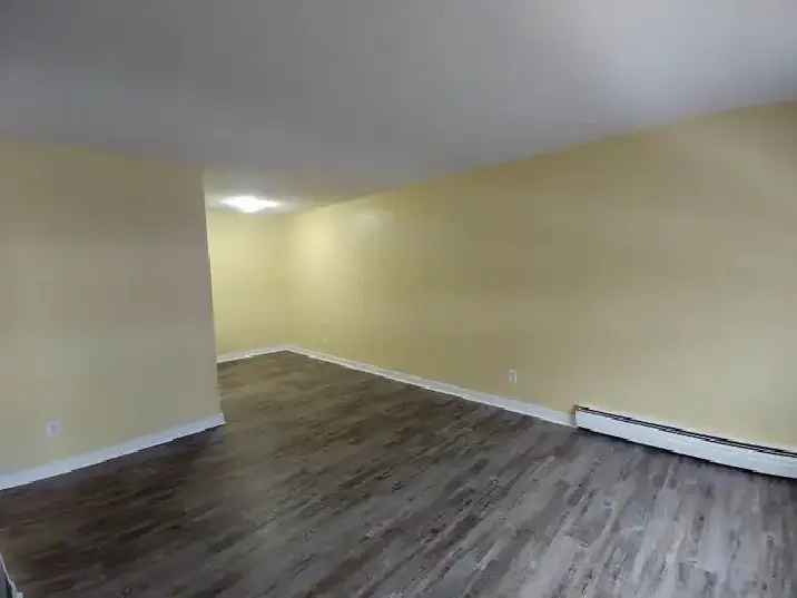 665 Maryland - 1 BR - Available Jan 1