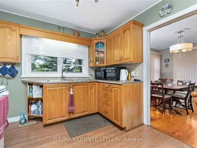 Cozy 2-Bedroom Home Near Downtown Picton