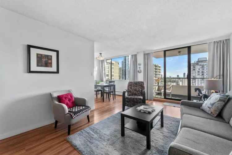 Uptown 2-Bedroom Corner Unit with Moody Park Views