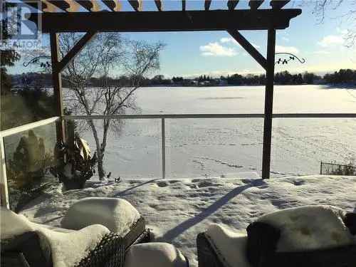 Waterfront Bungalow For Sale in Minnow Lake