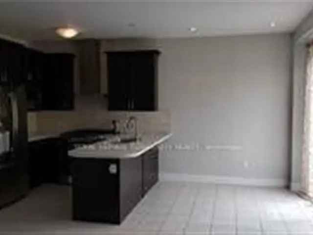 3 Bedroom 2.5 Bath Detached Home in North Oshawa