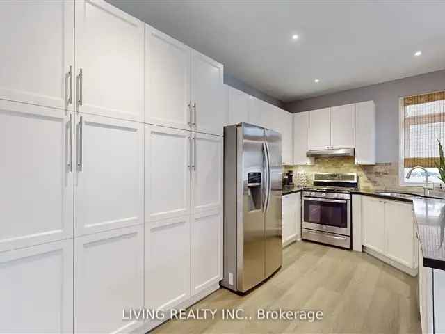 House For Sale in Pickering, Ontario