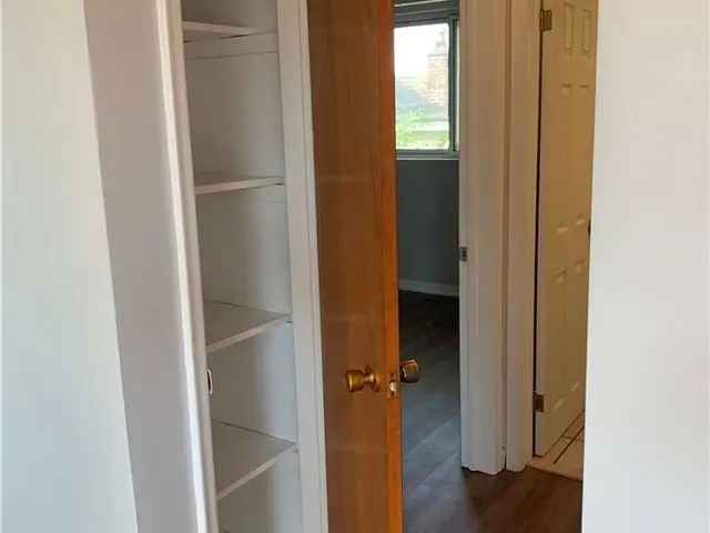 2 Bedroom Unit For Rent Move In Ready Close To Transit