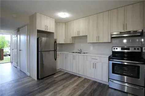 3 rooms apartment of 120 m² in Calgary