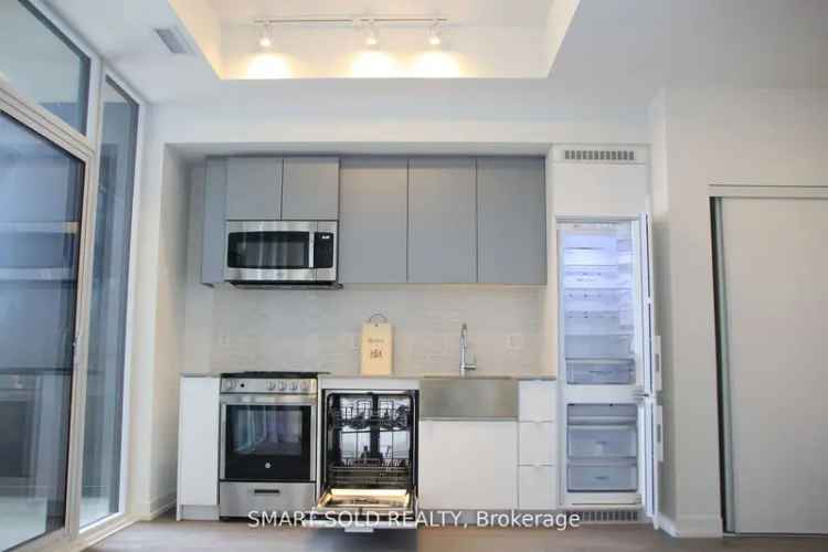 1 Bedroom Condo XO Condos Modern High End Finishes