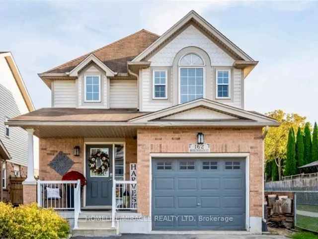 162 Bridlewreath: Stunning 3-Bedroom Home in Laurentian West