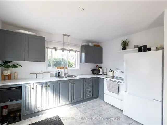 House For Sale in Belleville, Ontario