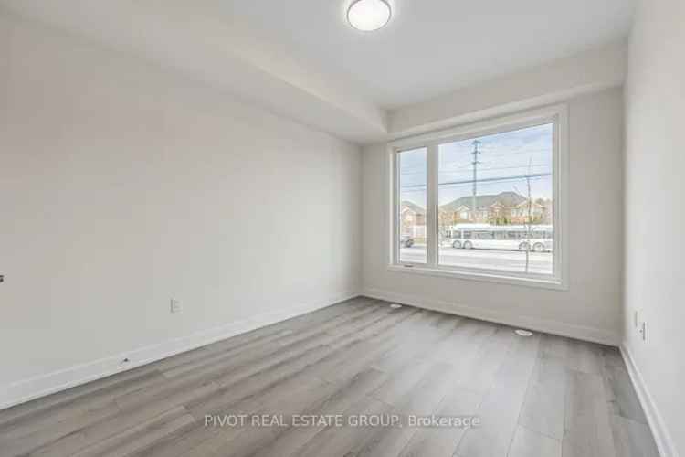 Whitby Townhome 4 Beds 4.5 Baths Finished Basement In-Law Suite