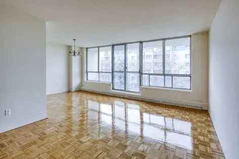 1 room apartment of 345 m² in Toronto