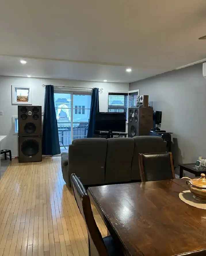 2-Bedroom Montreal Condo with Garage and Balcony