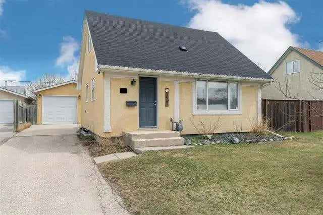 937 sq ft 1.5 Storey Home in St James - Updated & Ready to Move In